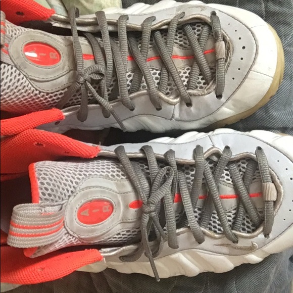 100 - Picture 1 of 1